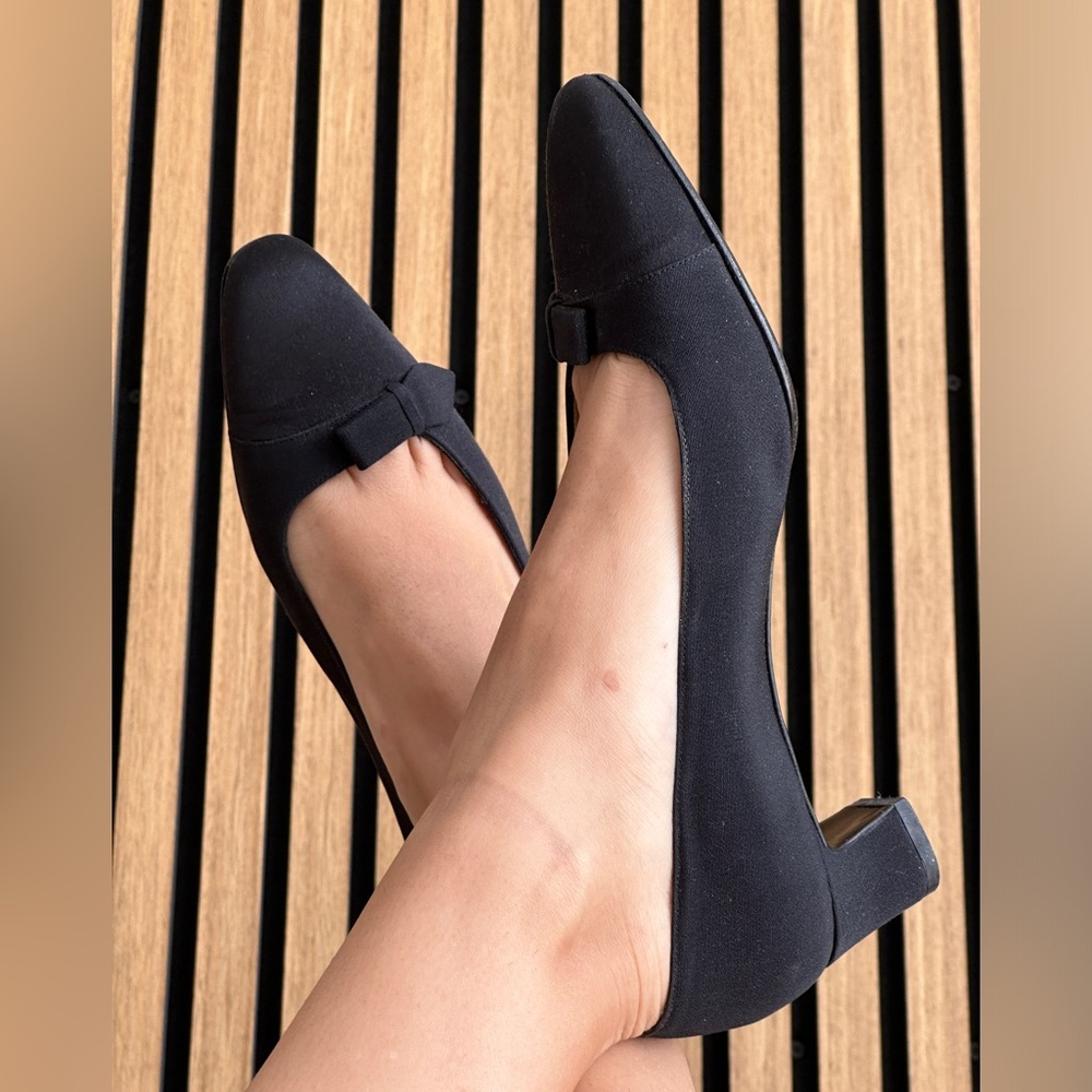 Chic Black Women's Satin Heeled Loafers
